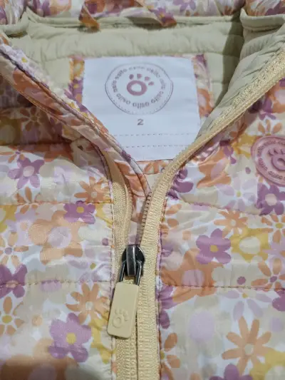 Chaqueta acolchada niña - miniatura 3