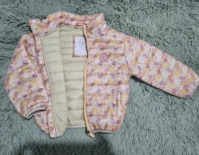 Chaqueta acolchada niña - miniatura 5