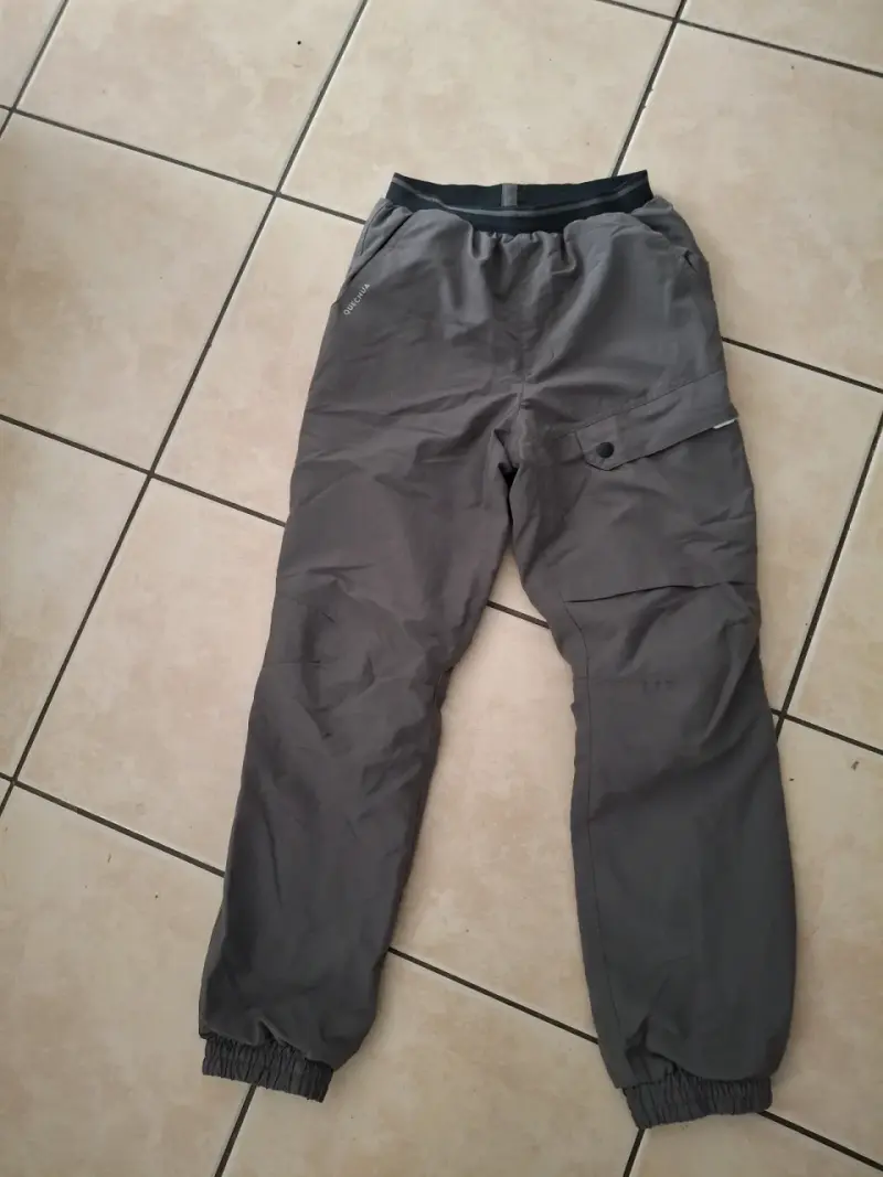 Pantalón gris achiporrado niño 10-11años
