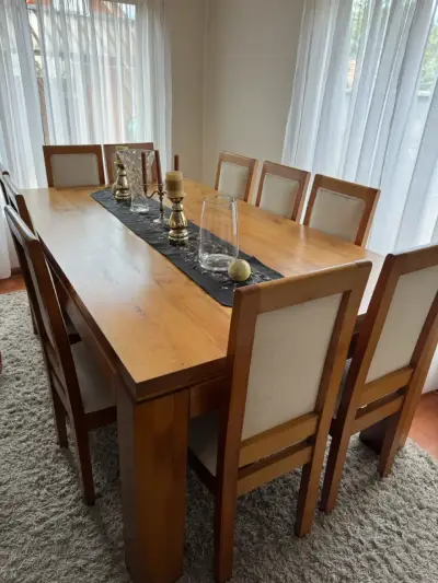 Comedor de madera Rauli con 10 sillas - miniatura 1