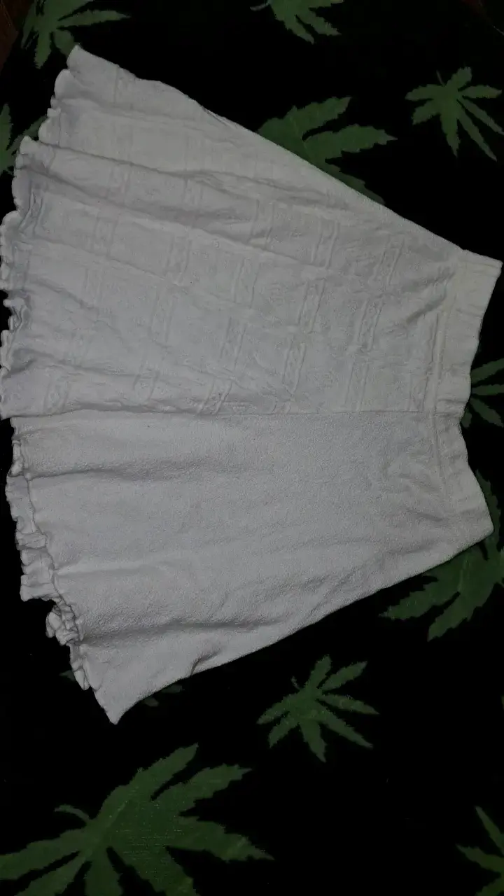 Conjunto blanco de algodón con diseño texturizado - 1
