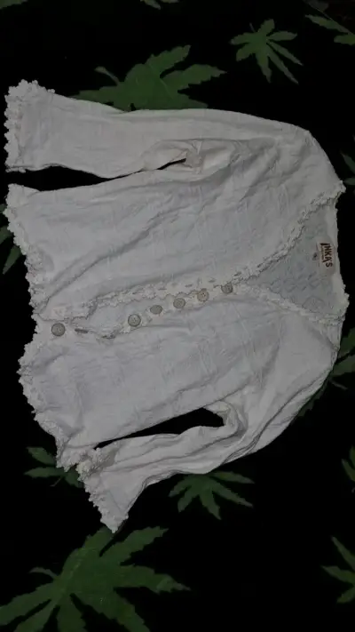 Conjunto blanco de algodón con diseño texturizado - miniatura 3