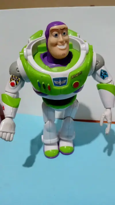 Figura de acción Buzz Lightyear Toy Story - miniatura 1