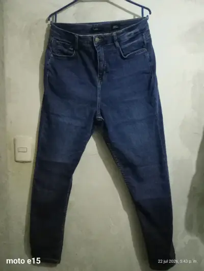 Jeans ajustados azul oscuro para hombre - miniatura 1