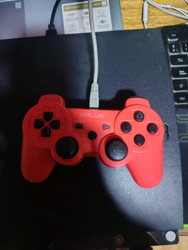 Consola PS3 Slim en buen estado - 2