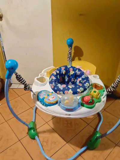 Saltarin fisherprise - miniatura 1