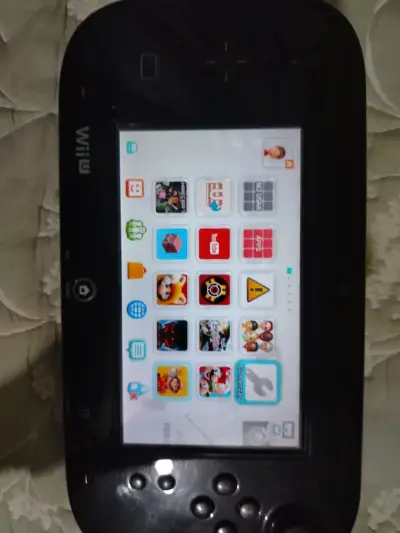 Wii U chipeada vendo o permuto por xbox series s - miniatura 1