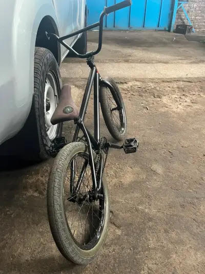 Bicicleta BMX wethepeople Justice  en buen estado - miniatura 1