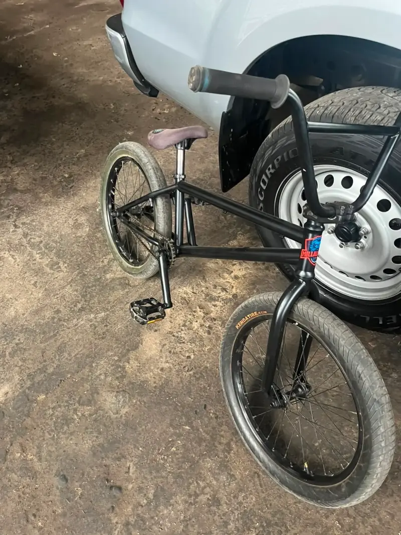 Bicicleta BMX wethepeople Justice  en buen estado - 3