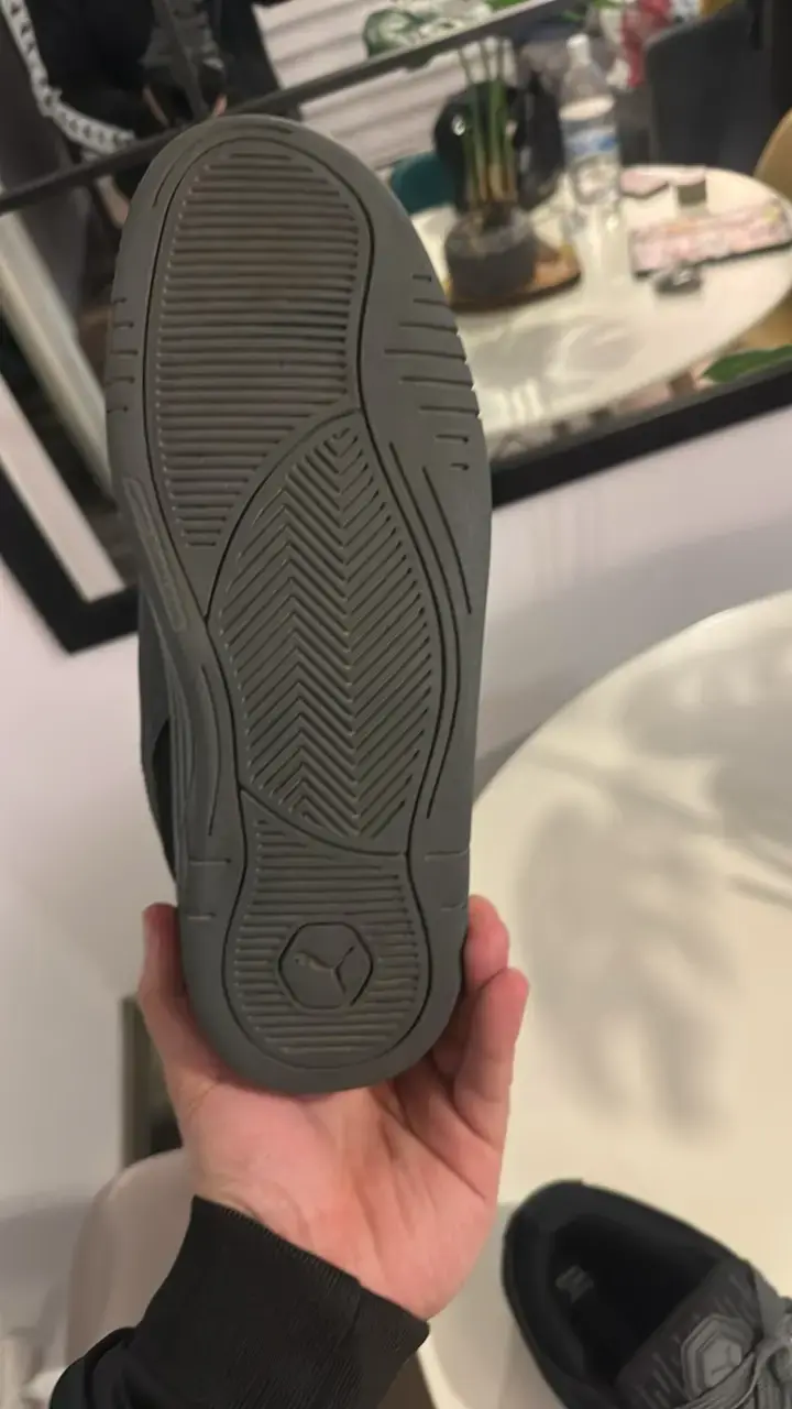 Zapatillas pumas negras - 2