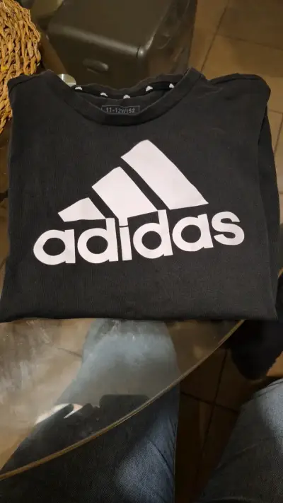 Polera negra Adidas para niño - miniatura 1