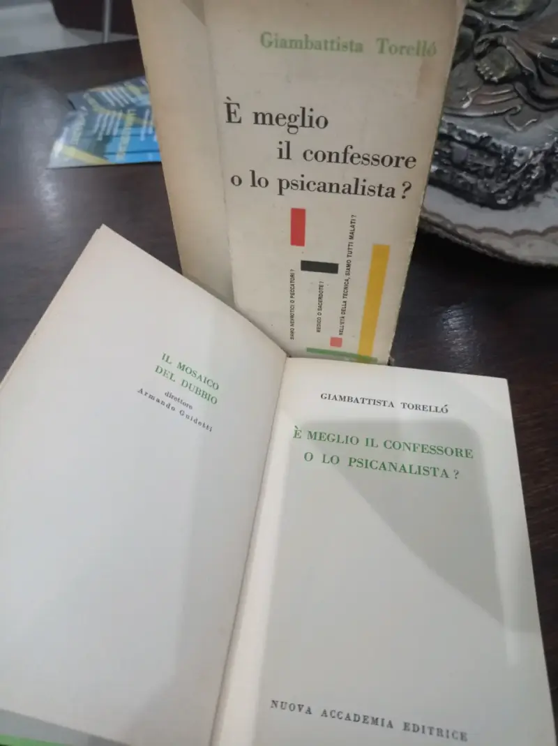 Libro 'È meglio il confessore o lo psicanalista?' de Giambattista Torelló - 2
