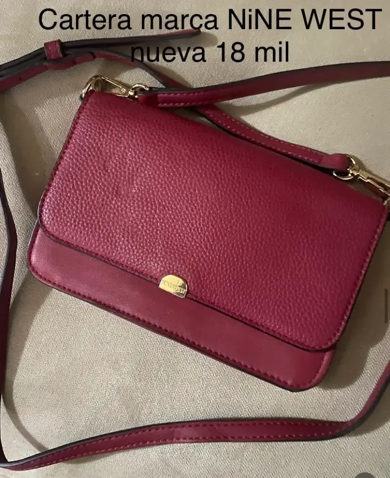Cartera Nine West color burdeos nueva