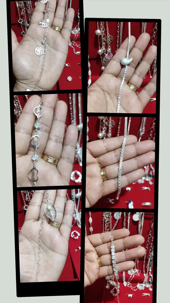 Collares de plata con dijes variados - 2