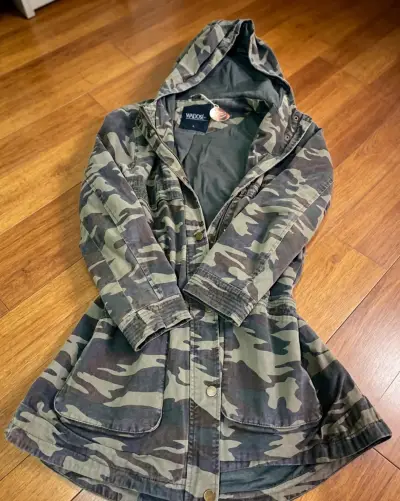Parka camuflada con capucha Wados - miniatura 1