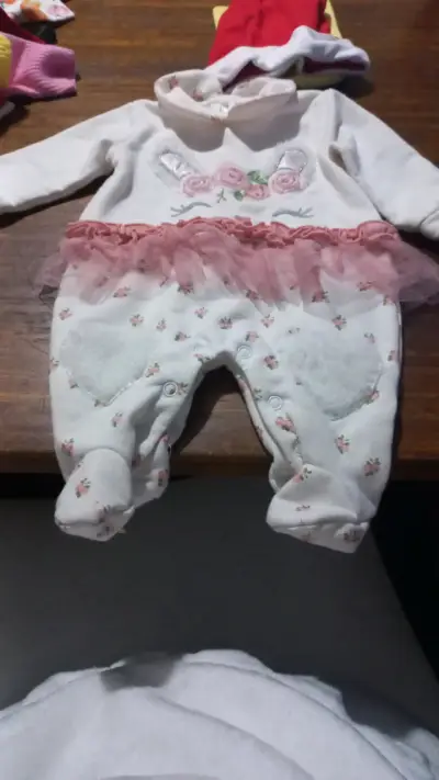 Vendo bolsas de ropita bebé niña - miniatura 5