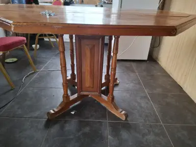 Mesa de comedor de madera roble - miniatura 1