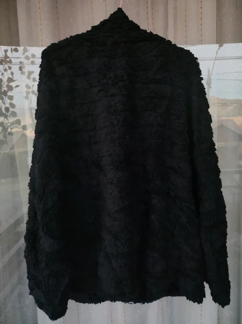 Poleron de felpa negra abrigada para invierno - 3