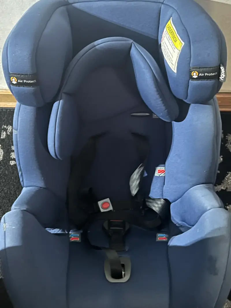 Silla de auto para bebé con protección Air Protect - 1