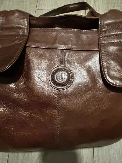 Bolso de cuero marrón elegante - miniatura 2