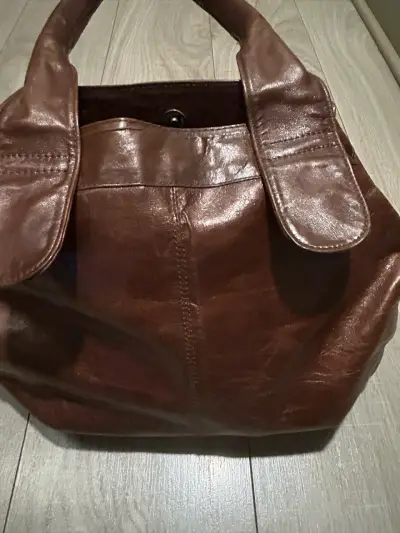 Bolso de cuero marrón elegante - miniatura 3