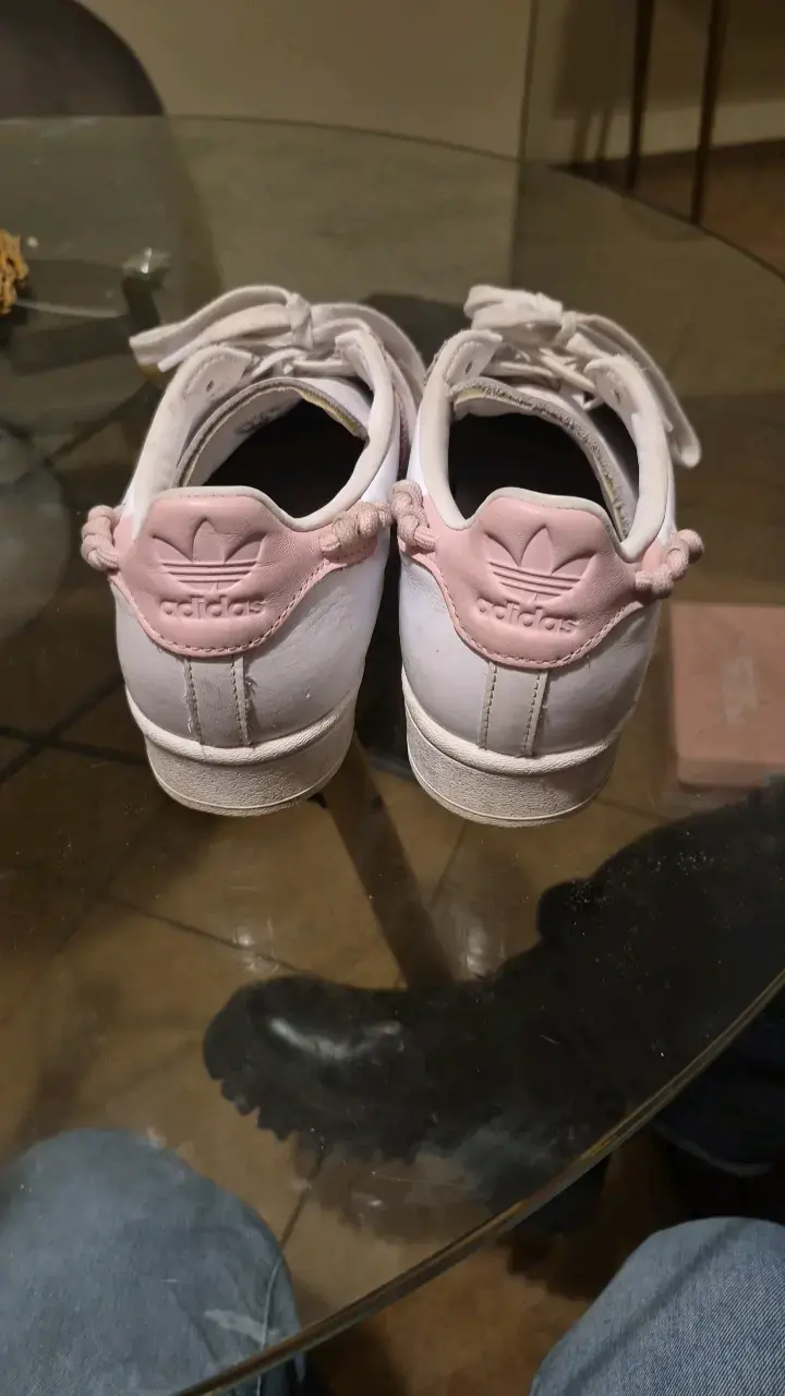 Zapatillas Adidas Superstar blancas con rosado - 3