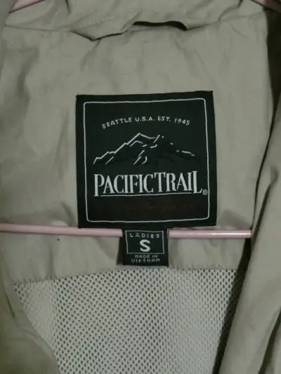 Parka beige para mujer con capucha - miniatura 2