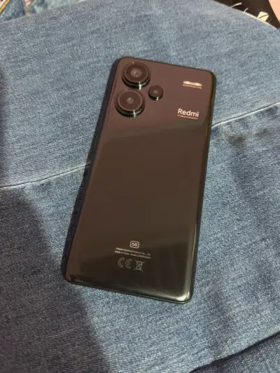 Smartphone Xiaomi Redmi con pantalla grande curva - miniatura 3