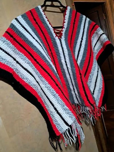 Poncho tejido a rayas multicolor - miniatura 1