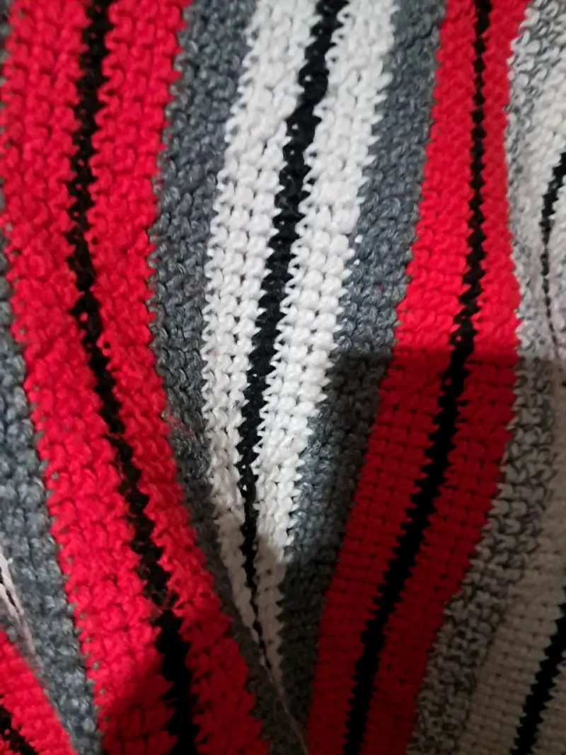 Poncho tejido a rayas multicolor - 4