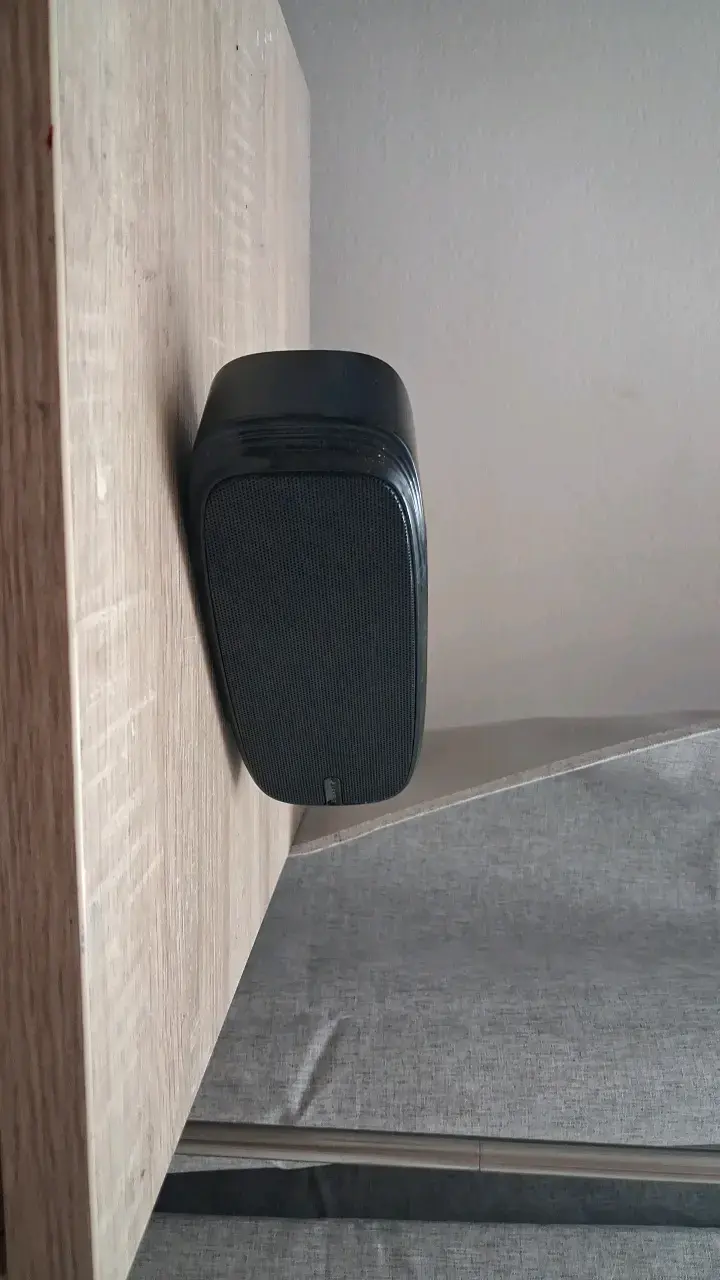 Parlante portátil Bluetooth negro - 3