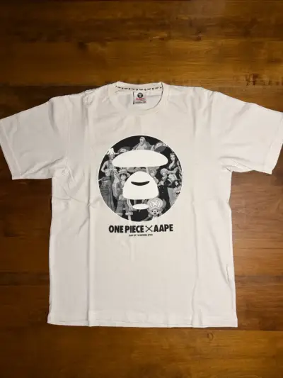 Polera blanca One Piece x AAPE - miniatura 1