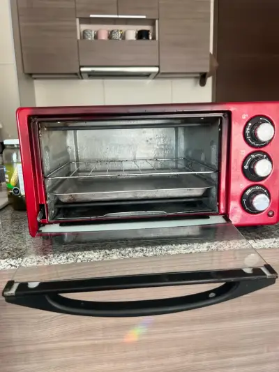Horno tostador rojo Oster modelo TSSTTV15LTR-052 - miniatura 1