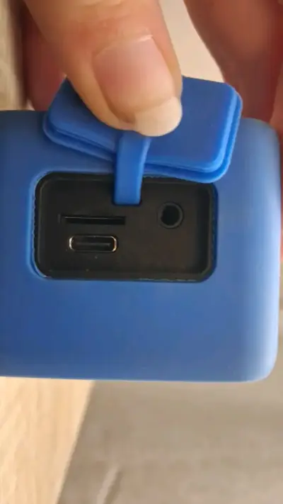 Parlante Bluetooth portátil azul - miniatura 3