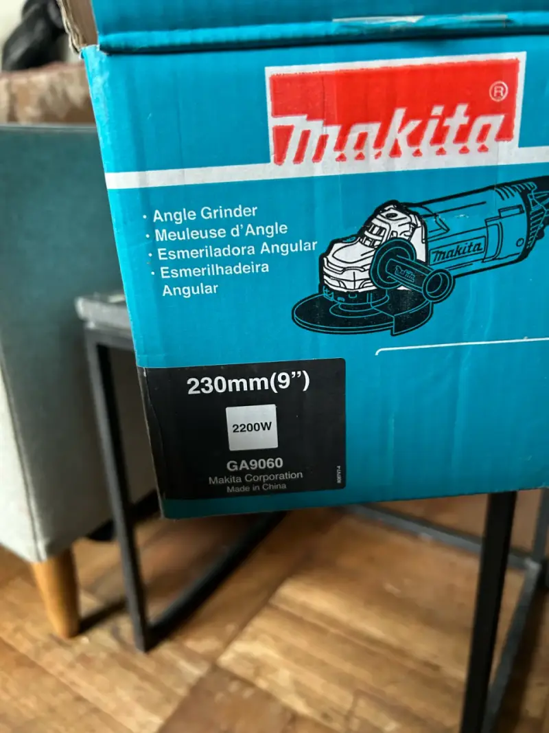 Esmeriladora angular Makita GA9060 230mm - 4