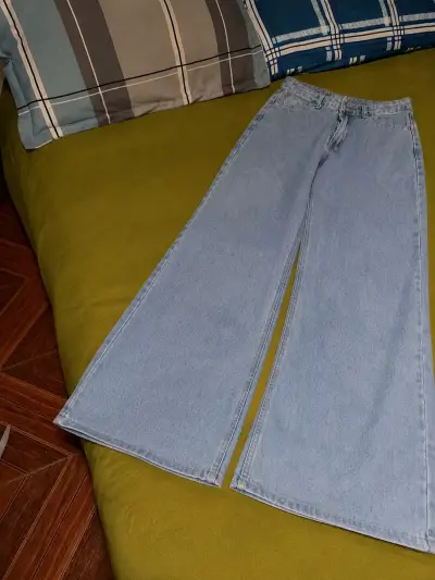 Jeans Wide de Corte Ancho Talla 40 - miniatura 2