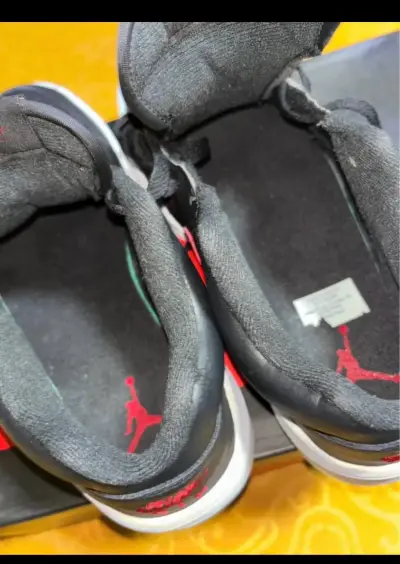 Zapatillas Nike Air Jordan Retro Negras - miniatura 4