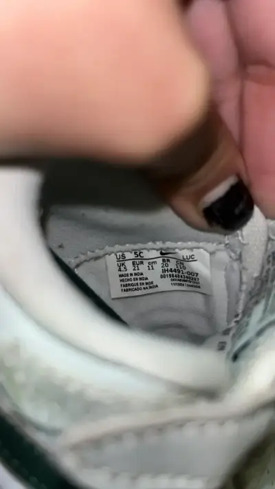 Zapatillas deportivas blancas para niños - miniatura 3