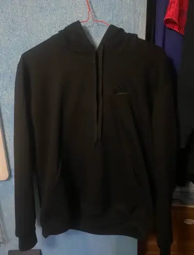 Polerón negro con gorro para hombre - miniatura 1