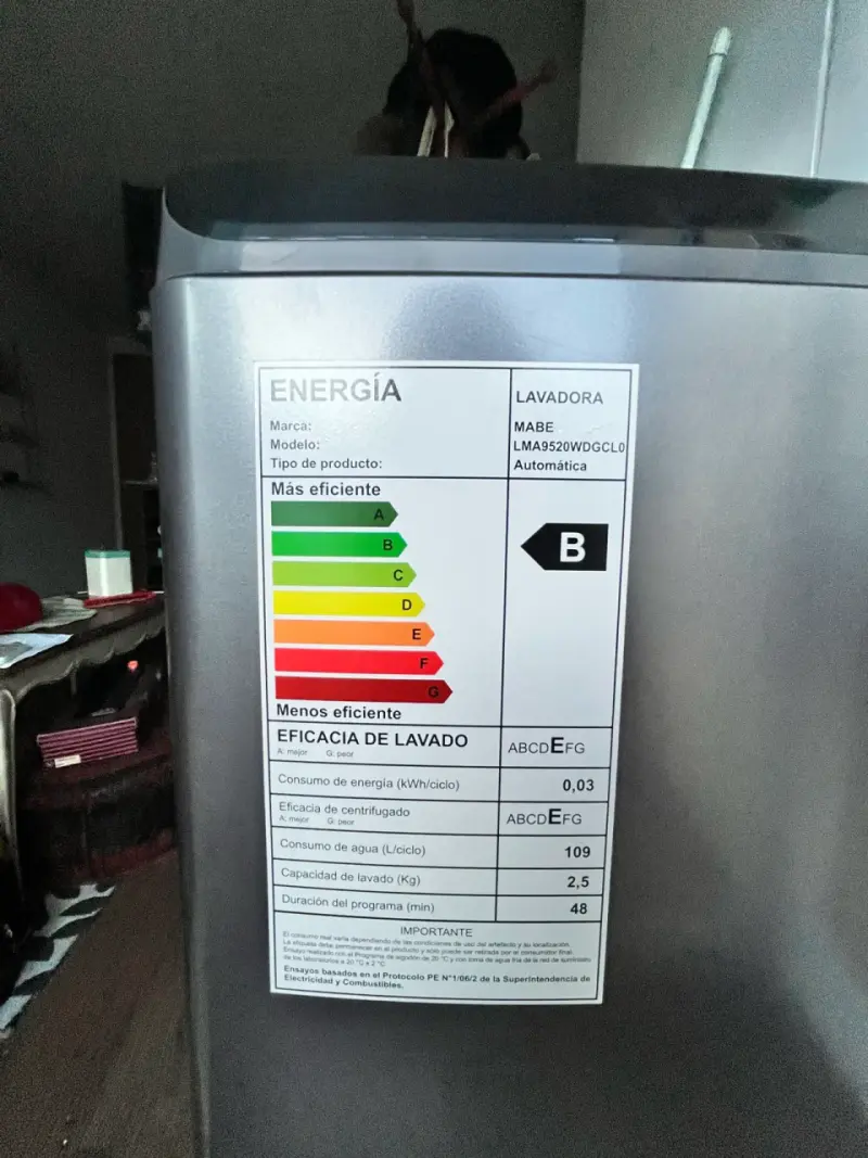Lavadora automática Mabe 9 kg eficiente - 1