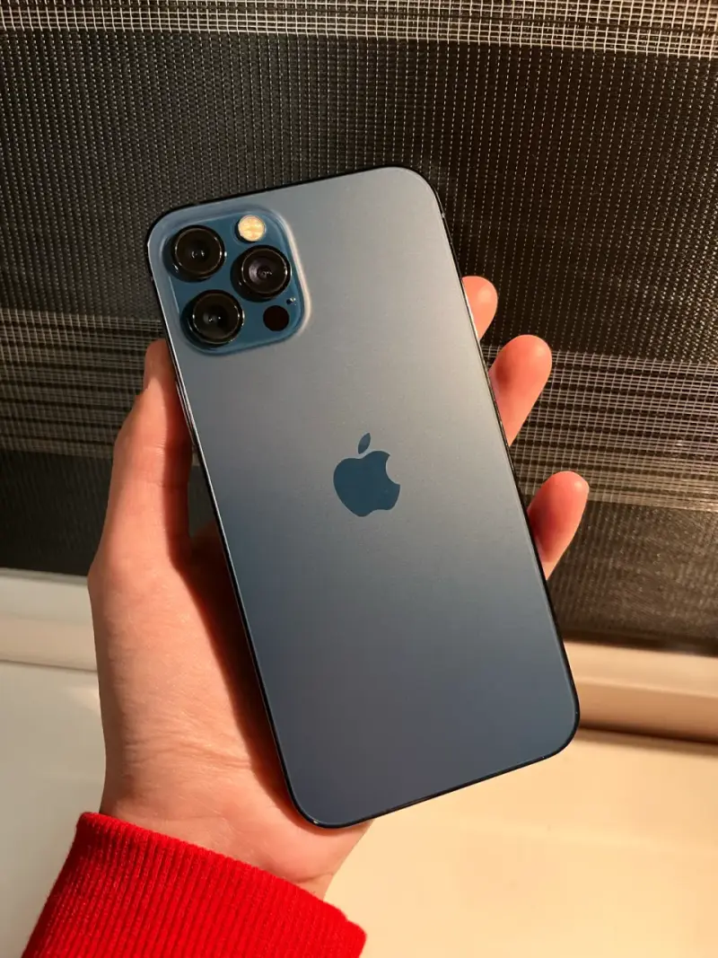 iPhone 12 Pro - 2