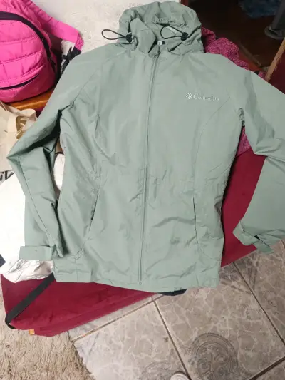 Chaqueta impermeable Columbia verde para mujer - miniatura 1