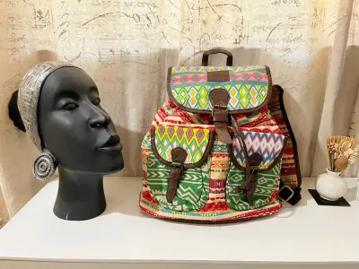 Mochila étnicsemi nuevo a colorida con diseño trib - miniatura 1