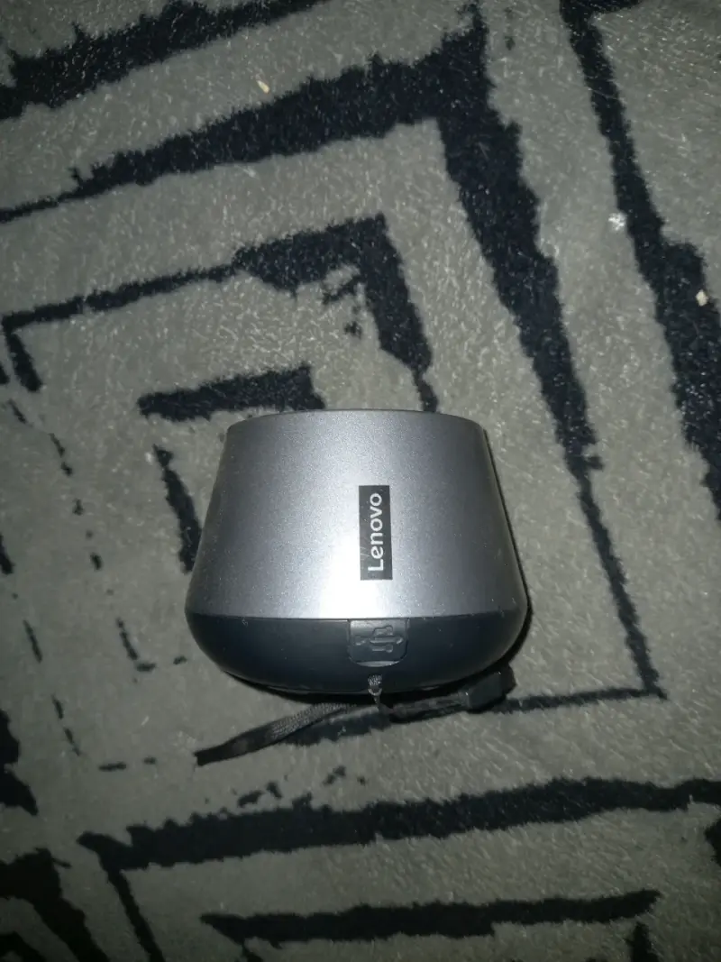Altavoz Bluetooth portátil compacto - 2