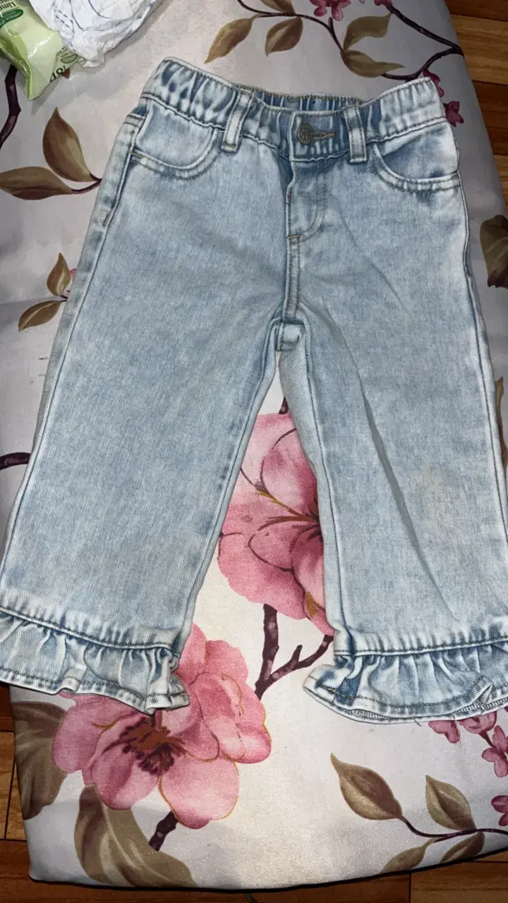 Jeans de mezclilla para niña con volantes - 1