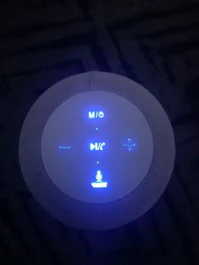Parlante Bluetooth con Control Táctil - miniatura 1