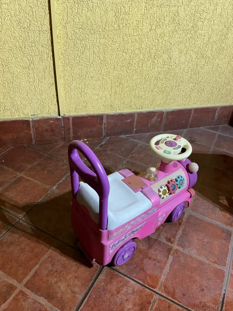 Auto de juguete minnie mouse (precio negociable) - 1