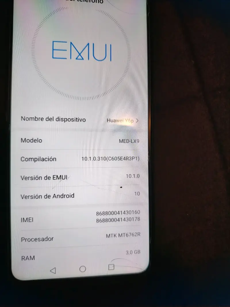Smartphone Huawei con funda protectora - 4