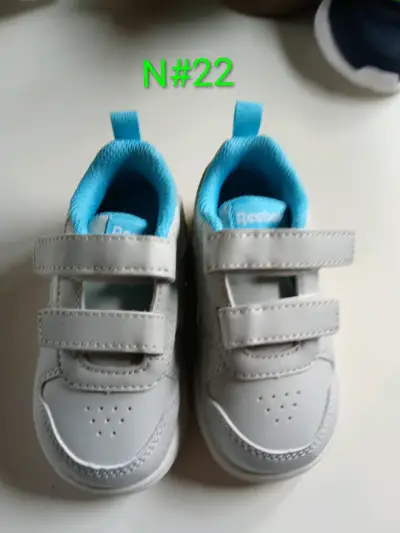 Zapatillas deportivas para niños Reebok talla 22 - miniatura 1