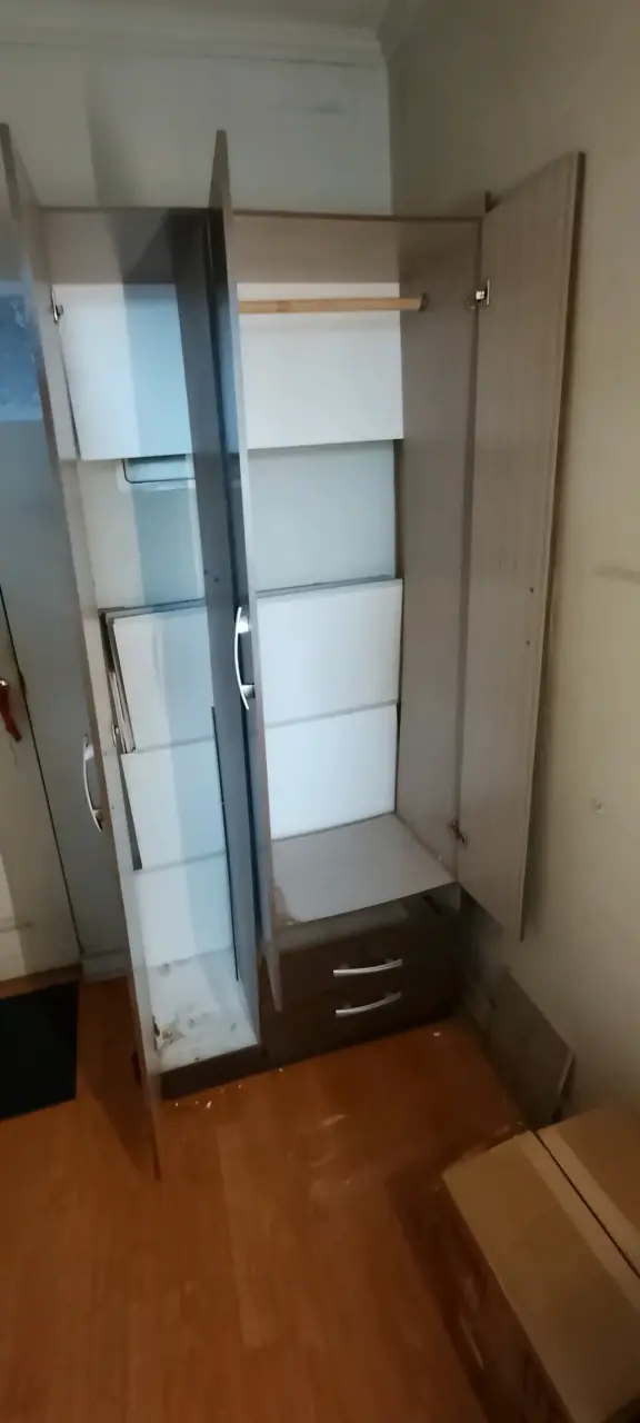 Mueble tipo Closet desarmado - 2